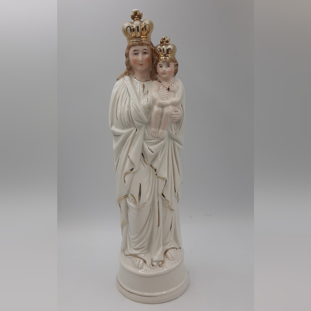 Vintage 1980 Porcelain Madonna Virgin Mary Baby Jesus Statue Signed 10 1/2 in